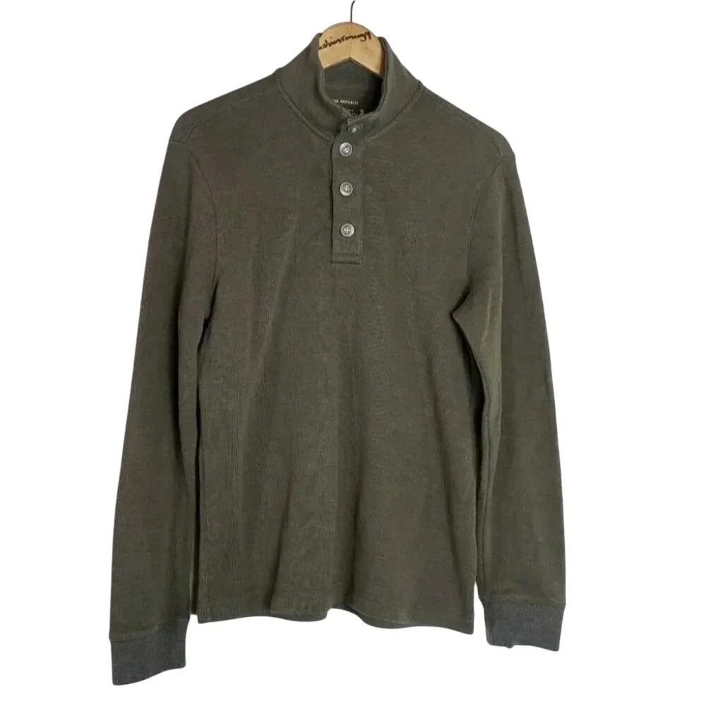 Banana‎ Republic M green 1/4 neck button sweater